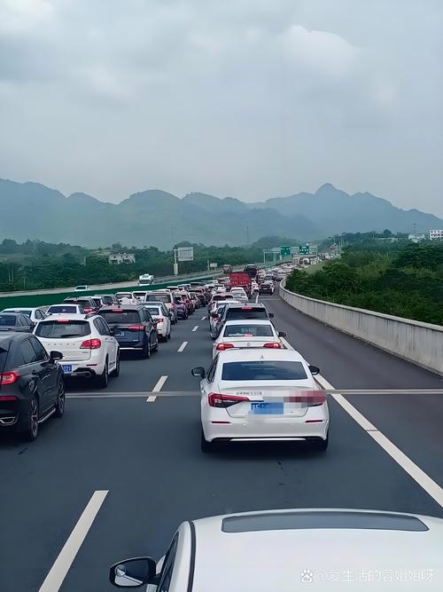 关于“国庆出行开车安全提醒”你可能想知道