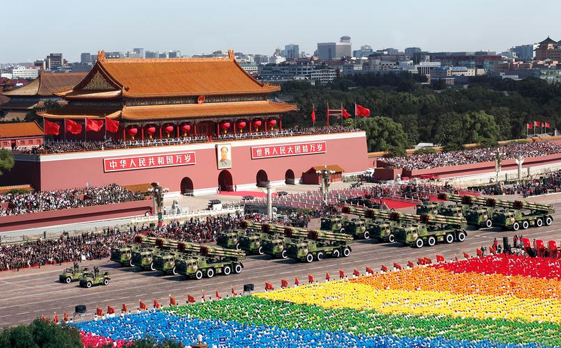 关于“第一批国庆出行的人是”你可能想知道 关于“第一批国庆出行的人是”你可能想知道