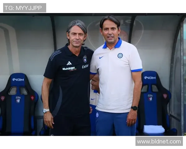 中超激战波尔图与国米战成平局争议判罚引发全场热议