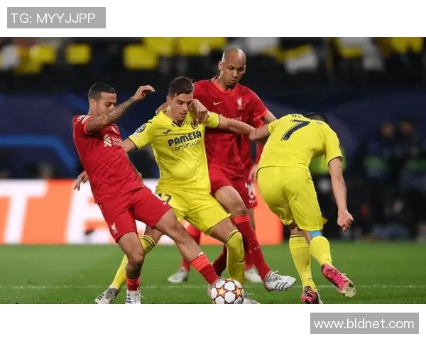 国王杯激战莱比锡与里昂握手言和红牌事件引发全场热议