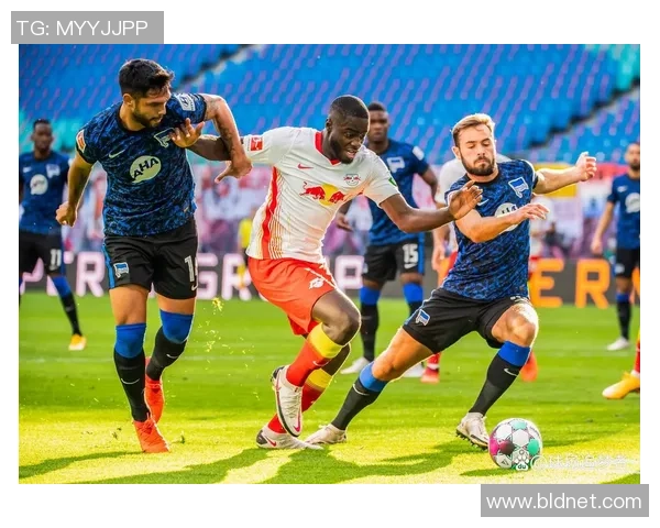 国王杯惊现冷门巴黎圣日耳曼3-0莱比锡绝杀瞬间震撼全场