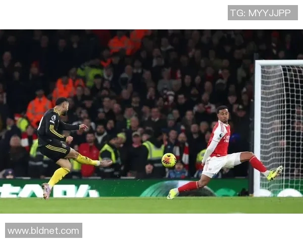 国王杯激战阿森纳小胜曼城红牌争议引发全场热议