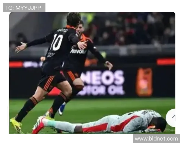 德甲激战曼联大胜AC米兰红牌事件引发全场热议与十大精彩进球回顾